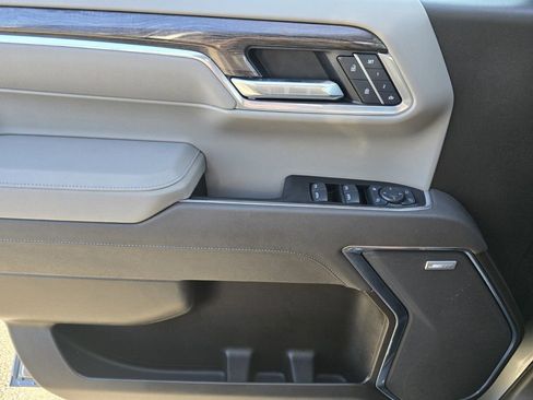 Certified 2025 Chevrolet Silverado 1500 LTZ AWD/4WD image 16