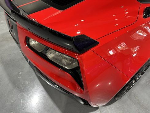 Used 2016 Chevrolet Corvette Z06 w/ 3LZ Preferred Equipment Group RWD image 28