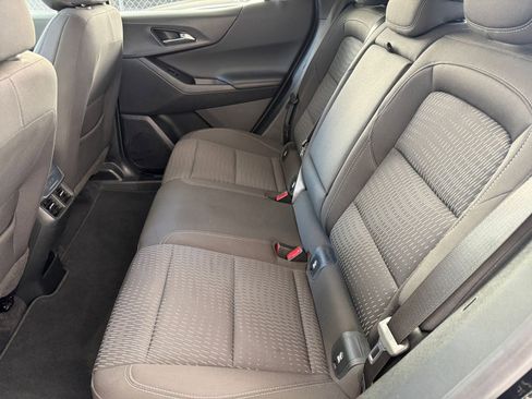 Used 2025 Chevrolet Equinox LT image 23