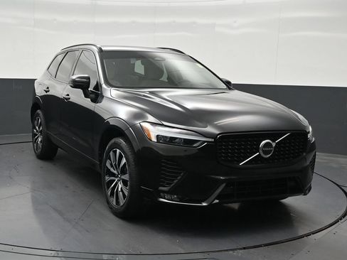 Certified 2024 Volvo XC60 B5 Core w/ Protection Package Premier AWD/4WD image 7