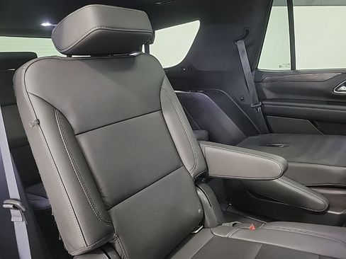 Used 2022 Chevrolet Tahoe Z71 w/ Off-Road Capability Package image 19