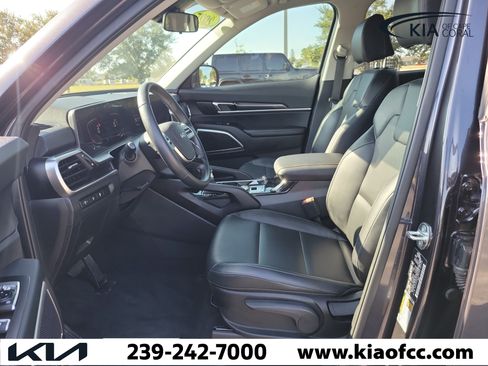 Certified 2025 Kia Telluride LX FWD image 20