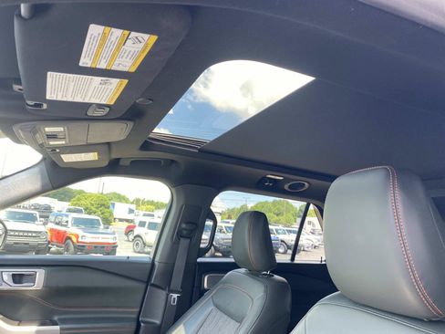 Used 2022 Ford Explorer Timberline w/ Timberline Technology Package AWD/4WD image 21