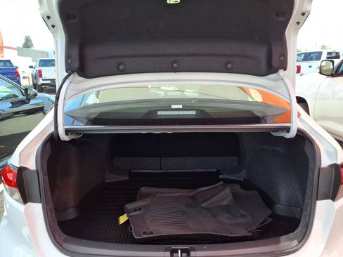Certified 2025 Toyota Corolla LE FWD image 7