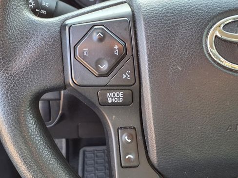 Used 2017 Toyota Tacoma SR w/ SR Convenience Package image 22