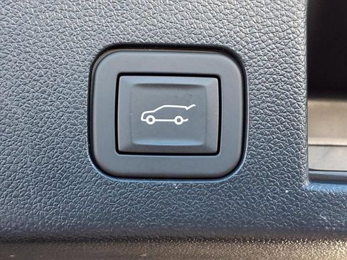 Used 2025 GMC Terrain Elevation w/ Elevation Premium Package image 27