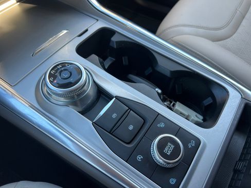 Used 2022 Ford Explorer Platinum w/ Equipment Group 601A image 16