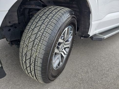 Used 2021 Ford F150 Lariat w/ FX4 Off-Road Package image 32