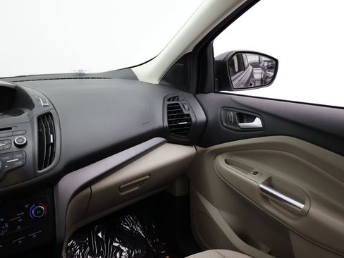 Used 2017 Ford Escape SE FWD image 31