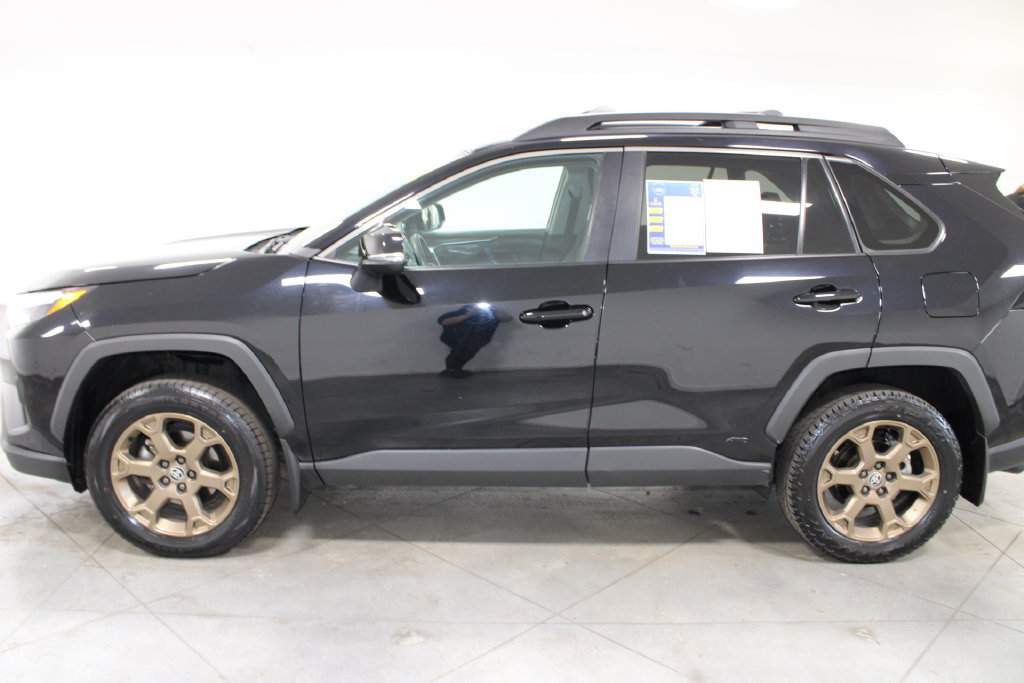 Used 2024 Toyota RAV4 AWD Hybrid image 6