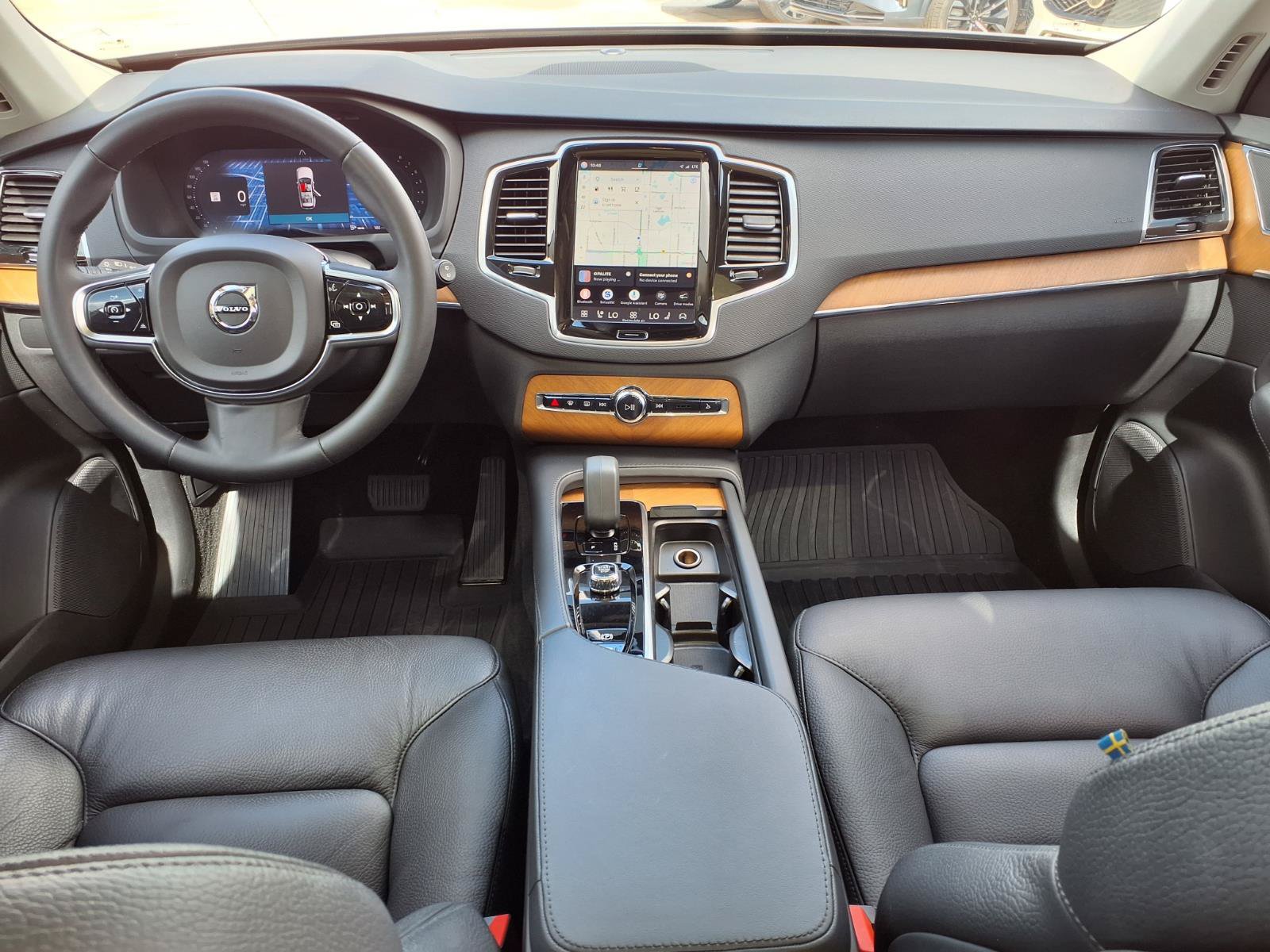 Certified 2024 Volvo XC90 B6 Plus w/ Protection Package Premier AWD/4WD image 17
