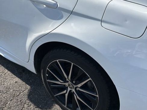 Used 2024 Toyota Camry SE image 8