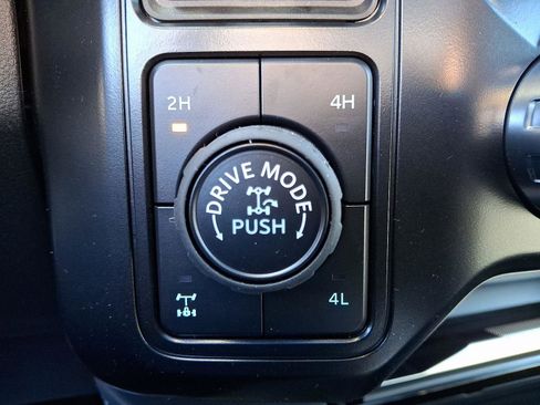 New 2026 Ford F250 Platinum w/ Tremor Off-Road Package image 16