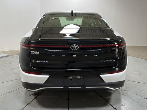 Certified 2026 Toyota Crown Platinum image 4