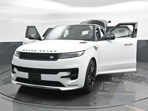 Used 2024 Land Rover Range Rover Sport Dynamic SE AWD/4WD image 46