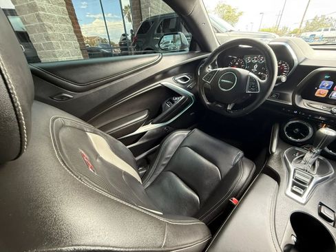 Used 2016 Chevrolet Camaro SS RWD image 41