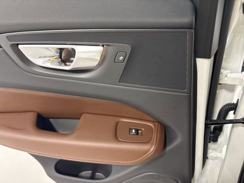 New 2025 Volvo XC60 T8 Plus w/ Climate Package image 18