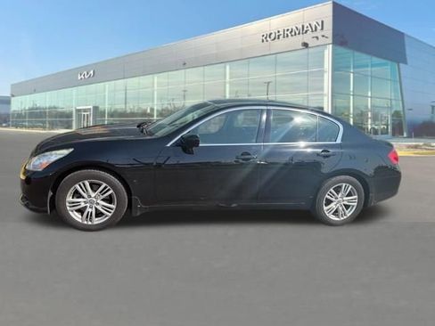Used 2013 INFINITI G37 x w/ Premium Pkg image 1