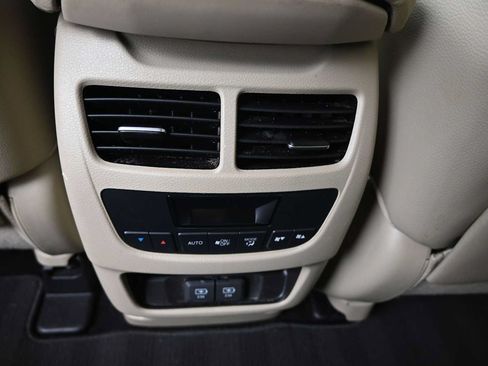 Used 2020 Acura MDX SH-AWD image 26