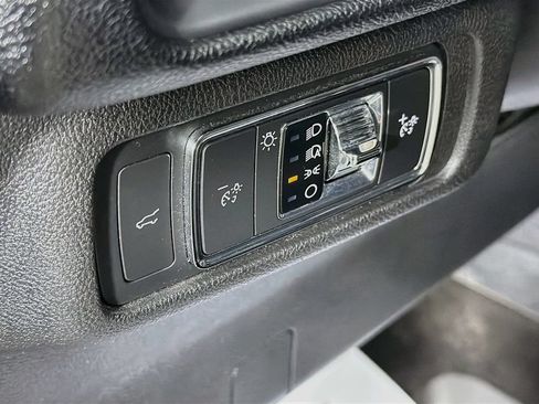 Used 2022 Lincoln Corsair Reserve AWD/4WD image 10