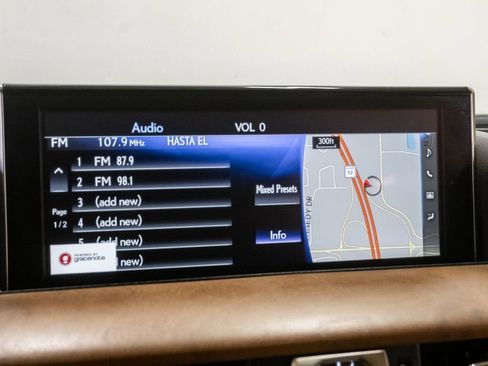 Used 2017 Lexus LX 570 4WD image 20