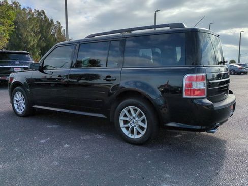 Used 2017 Ford Flex SE image 6