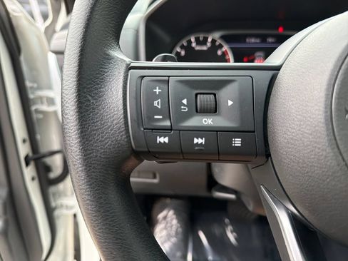 Certified 2024 Nissan Rogue S FWD image 19