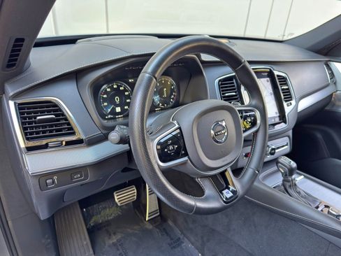 Used 2019 Volvo XC90 T6 R-Design w/ Protection Package Premier image 13