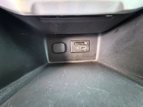 Used 2020 GMC Acadia SLT FWD image 18