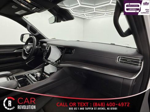 Used 2023 Jeep Wagoneer L Series II image 66