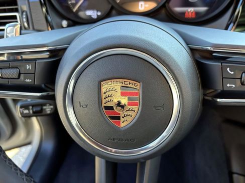 Certified 2024 Porsche Macan image 29