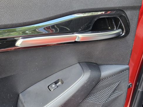 Used 2023 Kia Seltos S w/ Navigation Package FWD image 43