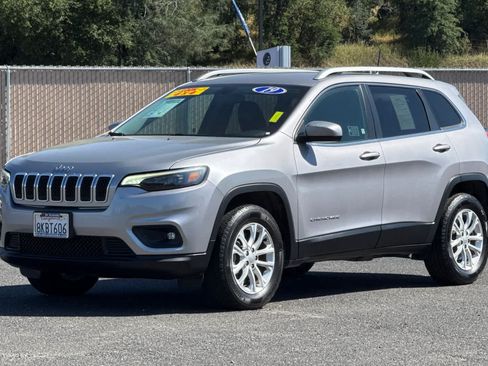 Used 2019 Jeep Cherokee Latitude w/ Popular Appearance Group AWD/4WD image 7