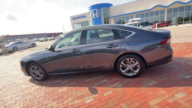 Certified 2024 Honda Accord EX image 7
