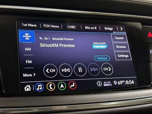 Used 2020 Buick Enclave Premium w/ Sun and Sites Package AWD/4WD image 14