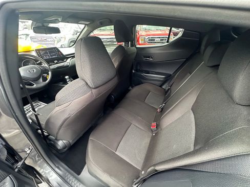 Used 2019 Toyota C-HR LE image 16