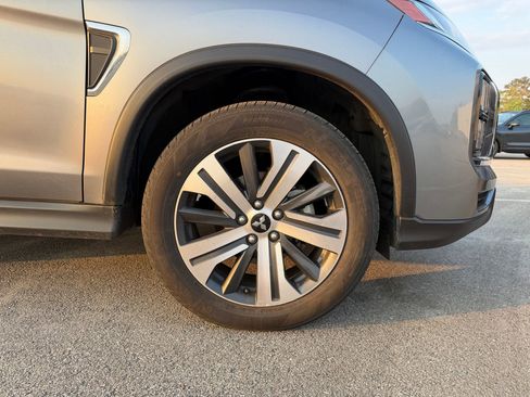 Used 2025 Mitsubishi Outlander Sport SE image 8