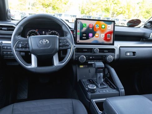 New 2026 Toyota 4Runner TRD Off-Road Premium AWD/4WD image 14