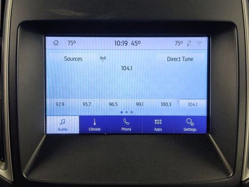 Used 2020 Ford Edge SEL image 25