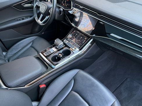 Used 2024 Audi Q7 3.0T Premium Plus image 17
