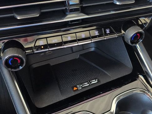 New 2026 Chevrolet Traverse High Country w/ LPO, Floor Liner Package image 31