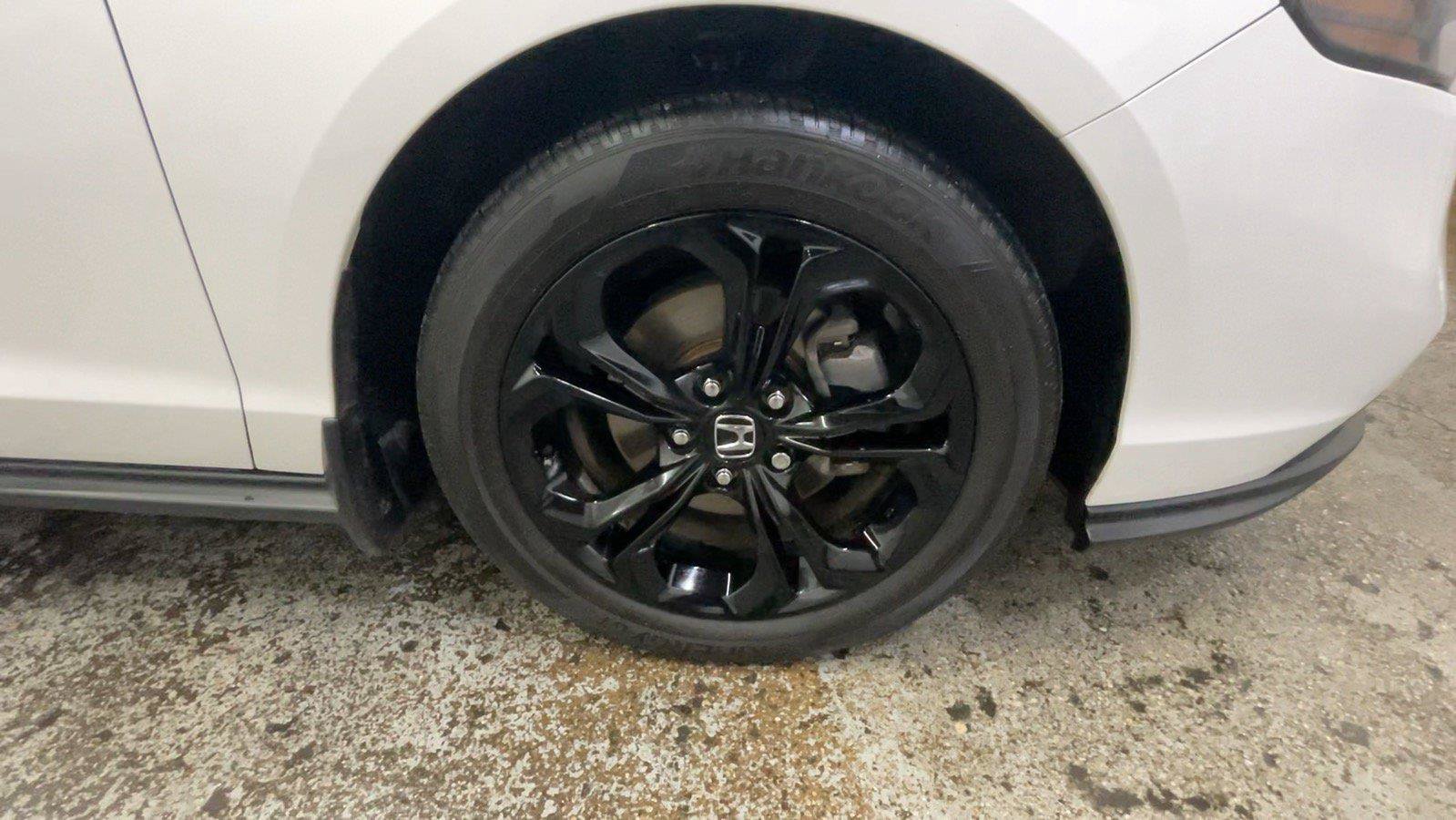 Certified 2025 Honda Accord SE image 19
