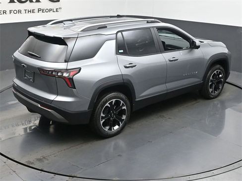 New 2026 Chevrolet Equinox LT image 18