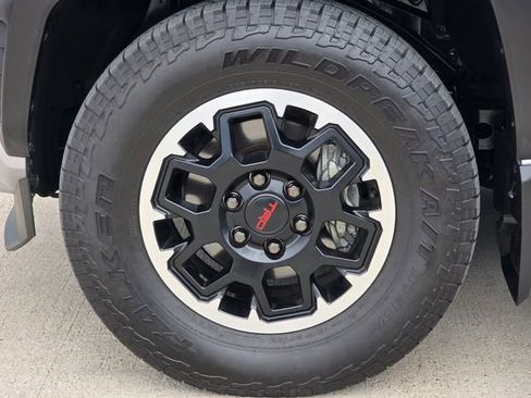 Used 2025 Toyota 4Runner TRD Off-Road Premium w/ Tow Technology Package AWD/4WD image 9