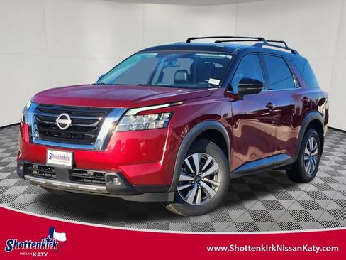 Used 2022 Nissan Pathfinder SL FWD image 1
