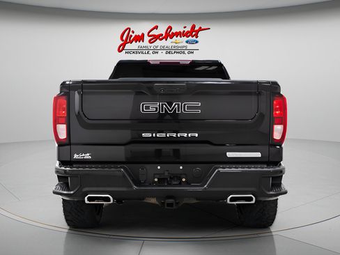 Used 2021 GMC Sierra 1500 Elevation w/ LPO, Elevation Black Package AWD/4WD image 5