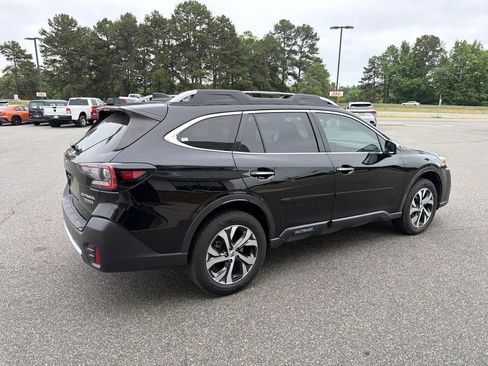 Used 2020 Subaru Outback Touring AWD/4WD image 8