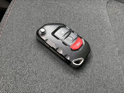 Used 2025 Jeep Wrangler Unlimited Rubicon AWD/4WD image 11
