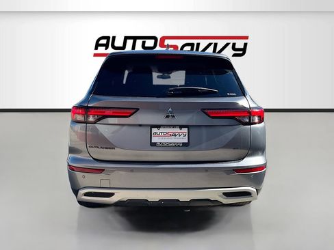 Used 2024 Mitsubishi Outlander SE AWD/4WD image 6