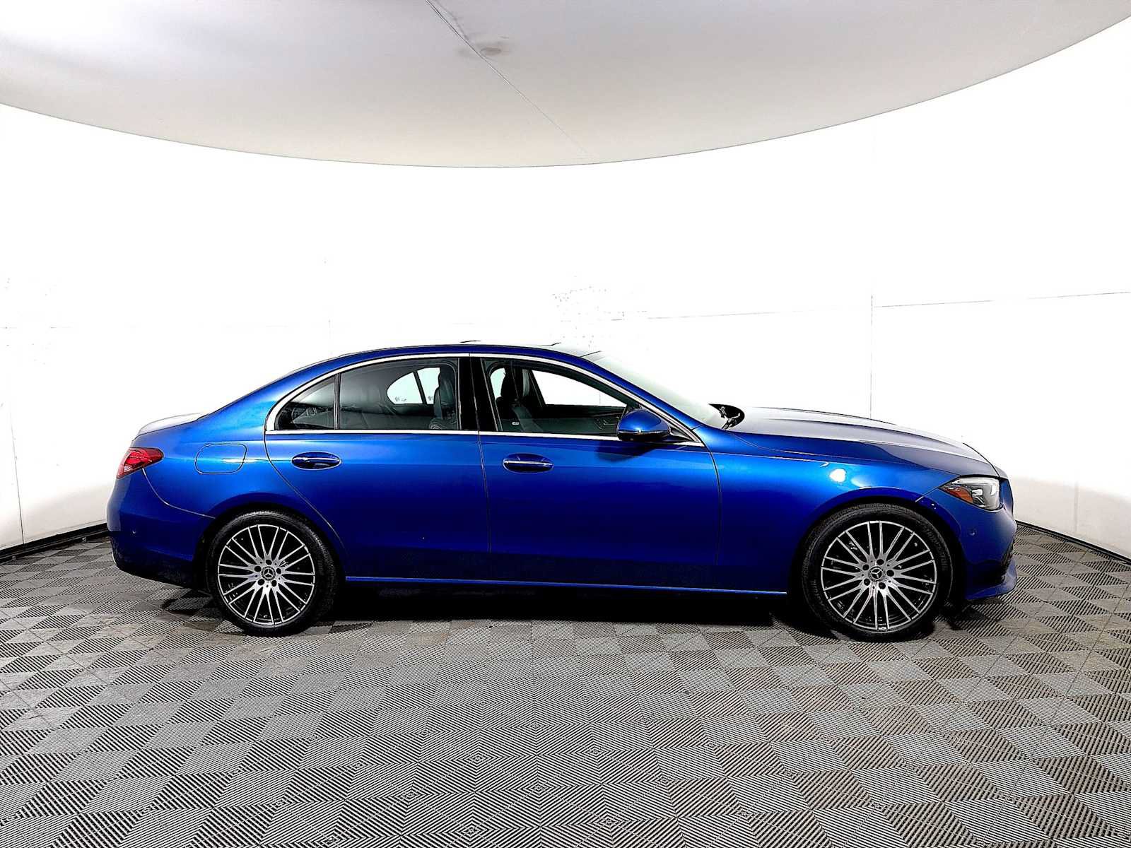 Used 2023 Mercedes-Benz C 300 4MATIC Sedan image 7